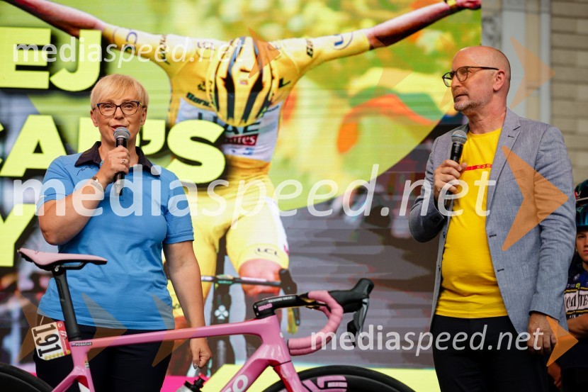 dr. Nataša Pirc Musar, predsednica Republike Slovenije;  Anže Bašelj, voditeljSprejem Tadeja Pogačarja v Ljubljani