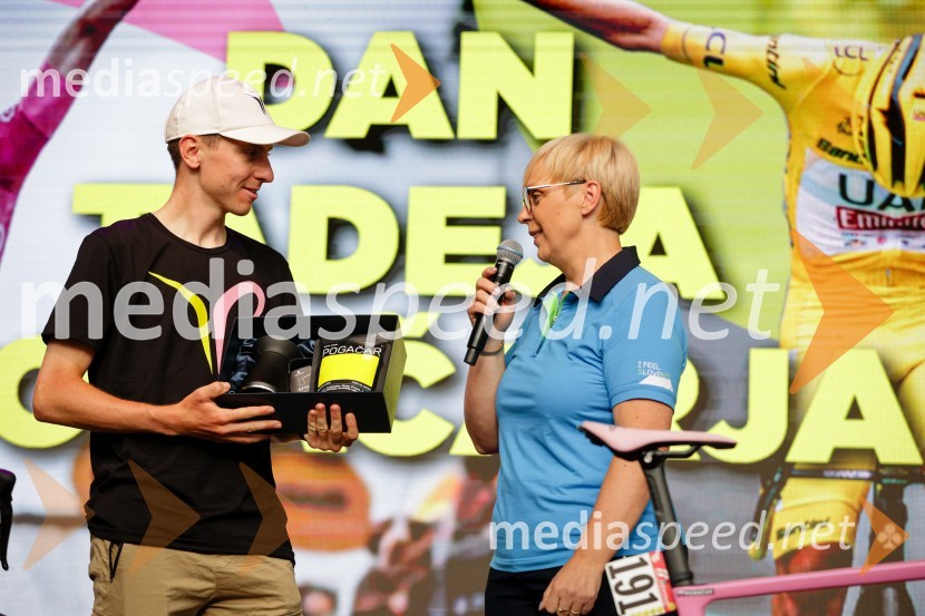  Tadej Pogačar, kolesar; dr. Nataša Pirc Musar, predsednica Republike SlovenijeSprejem Tadeja Pogačarja v Ljubljani