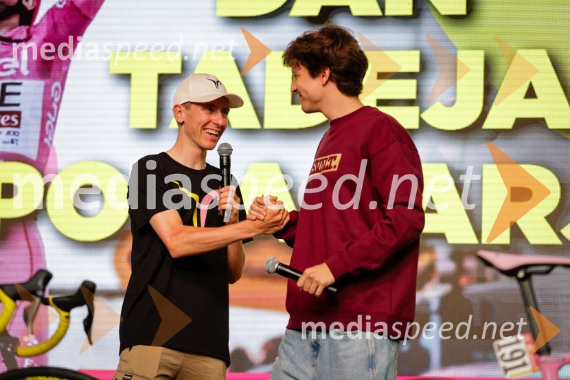  Tadej Pogačar, kolesar;  Mark Jacob Cavazza - Vazz, raperSprejem Tadeja Pogačarja v Ljubljani