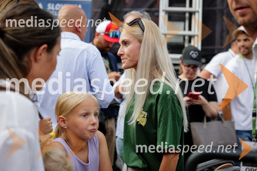  Urška Žigart, kolesarkaSprejem Tadeja Pogačarja v Ljubljani