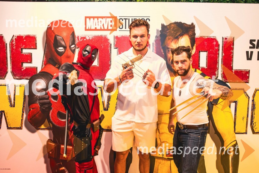  Matic  Gaiser, cosplayer, costumer;  Andrej Pavličević, osebni trener in ustvarjalec vsebin;  Jurij K. KoyaVečer superjunakov s filmom Deadpool & Wolverine v Cineplexx Ljubljana