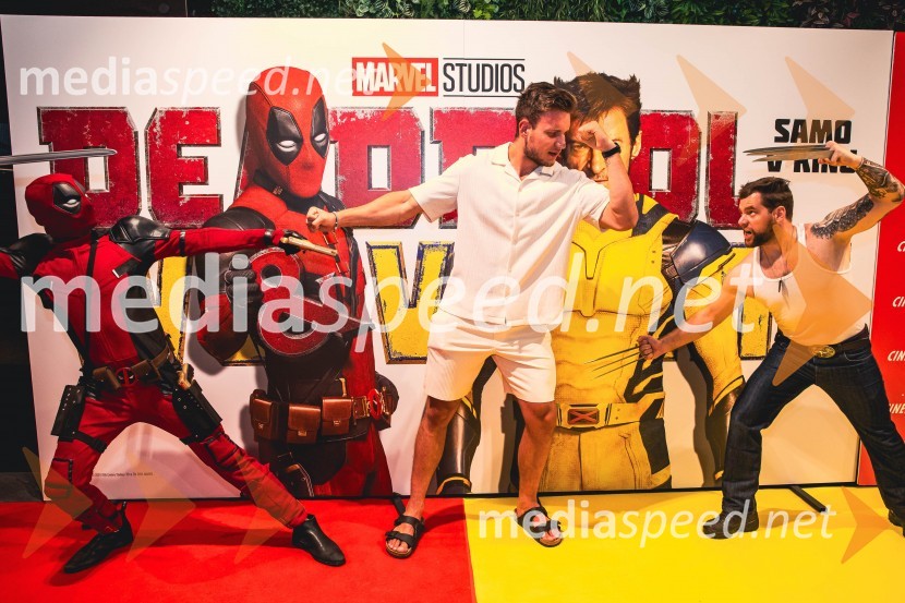  Matic  Gaiser, cosplayer, costumer;  Andrej Pavličević, osebni trener in ustvarjalec vsebin;  Jurij K. KoyaVečer superjunakov s filmom Deadpool & Wolverine v Cineplexx Ljubljana