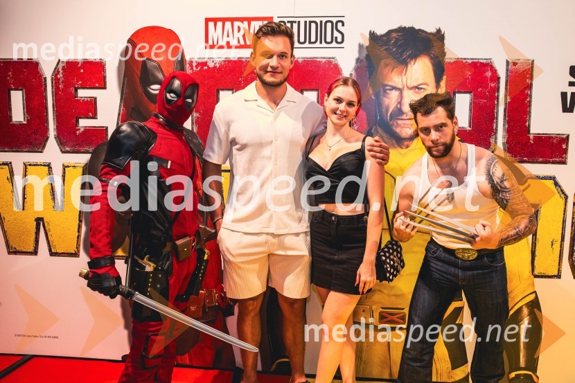  Matic  Gaiser, cosplayer, costumer;  Andrej Pavličević, osebni trener in ustvarjalec vsebin;  Gaja Hribernik, ustvarjalka vsebin, osebna trenerka;  Jurij K. KoyaVečer superjunakov s filmom Deadpool & Wolverine v Cineplexx Ljubljana