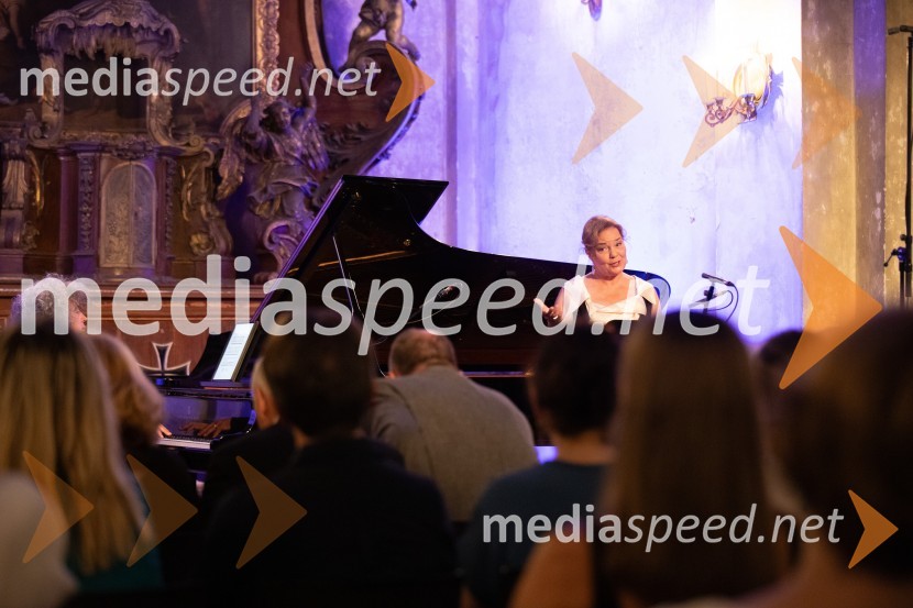  Martina  Janková, sopranistkaMartina Janková in Christoph Berner na Ljubljana Festivalu