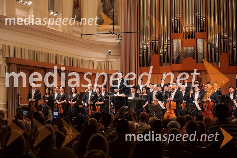  Ji  Yu, dirigentSimfonični orkester iz Ningboja na Ljubljana Festivalu