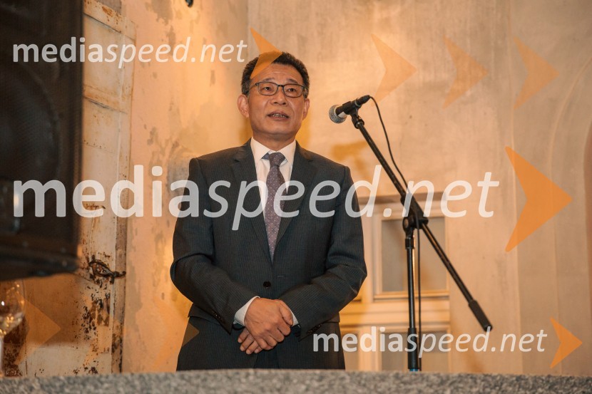  Wang Shunqing, kitajski veleposlanik v SlovenijiSimfonični orkester iz Ningboja na Ljubljana Festivalu