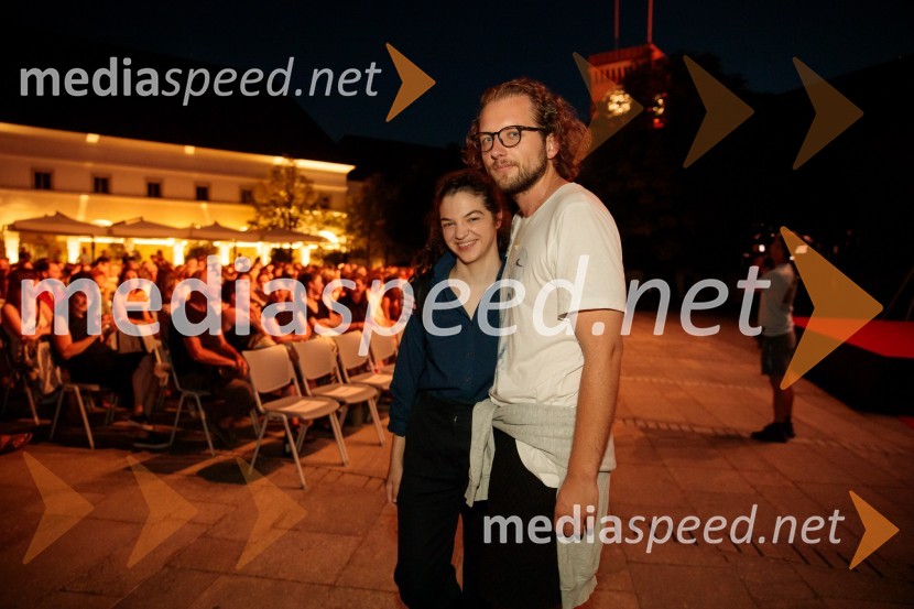  Diana  Kolenc, igralka;  Jaka Smerkolj Simoneti, dramaturg in kritikOdrešitev za začetnike, predpremiera filma Sonje Prosenc