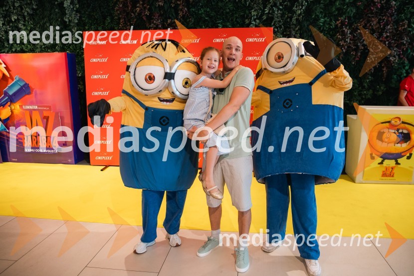  Žaža Livija Müller;  Matevž Müller, igralecJaz, baraba 4, premiera v Cineplexx Ljubljana