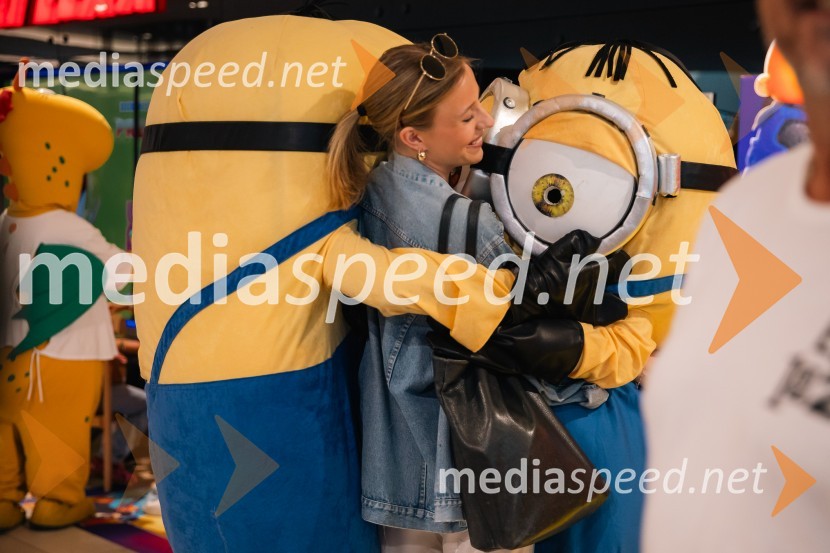  Tjaša Železen, novinarka POP TVJaz, baraba 4, premiera v Cineplexx Ljubljana