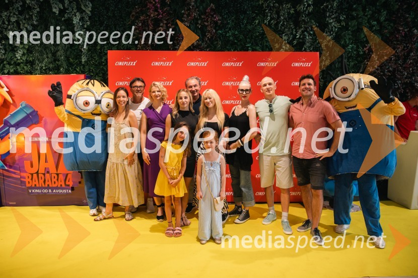  Maša Tiselj, sinhronizatorka, igralka;  Jernej Kuntner, igralec;  Alenka Kraigher, igralka;  Neža Bunič;  Vita Škof;  Marjan Bunič, pevec, voditelj, Radio Ognjišče;  Žaža Livija Müller;  Brina Arbajter, pevka, glasovna igralka;  Miroslava Berginc, prevajalka, glasovna igralka;  Matevž Müller, igralec;  Žiga Bunič, igralecJaz, baraba 4, premiera v Cineplexx Ljubljana