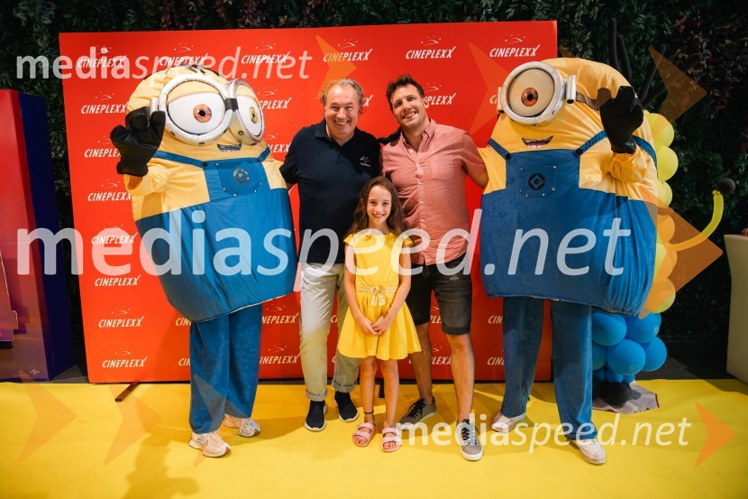  Marjan Bunič, pevec, voditelj, Radio Ognjišče;  Neža Bunič;  Žiga Bunič, igralecJaz, baraba 4, premiera v Cineplexx Ljubljana