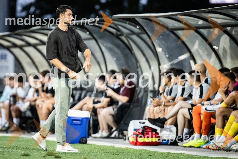  Albert Riera, trener NK CeljePrva slovenska nogometna liga 2024/2025 Mura-Celje 1:0