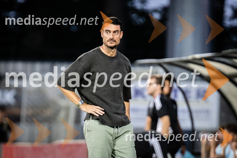  Albert Riera, trener NK CeljePrva slovenska nogometna liga 2024/2025 Mura-Celje 1:0