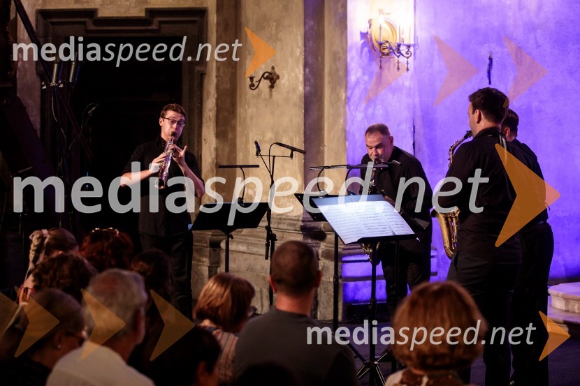  Andrej Omejc, sopranski saksofon, 4 Saxess Ensemble; prof. Matjaž Drevenšek, saksofonistKvartet saksofonov Ensemble 4Saxess na Ljubljana Festivalu