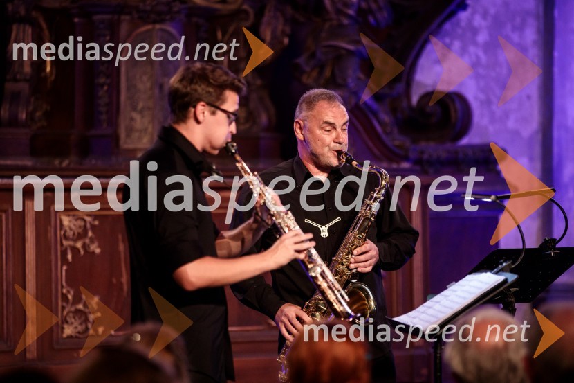  Andrej Omejc, sopranski saksofon, 4 Saxess Ensemble; prof. Matjaž Drevenšek, saksofonistKvartet saksofonov Ensemble 4Saxess na Ljubljana Festivalu