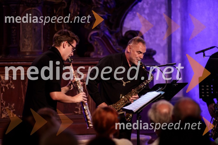  Andrej Omejc, sopranski saksofon, 4 Saxess Ensemble; prof. Matjaž Drevenšek, saksofonistKvartet saksofonov Ensemble 4Saxess na Ljubljana Festivalu