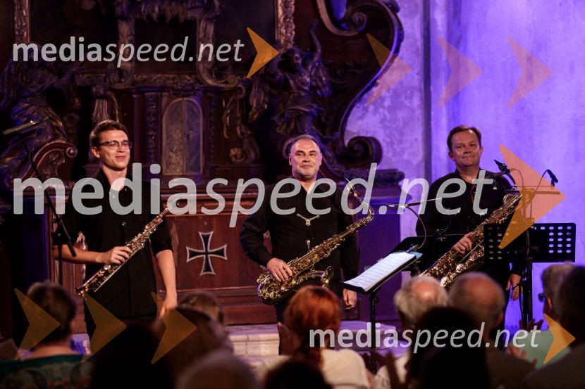 Andrej Omejc, sopranski saksofon, 4 Saxess Ensemble; prof. Matjaž Drevenšek, saksofonist;  Dejan Prešiček, baritonski saksofon, 4 Saxess EnsembleKvartet saksofonov Ensemble 4Saxess na Ljubljana Festivalu