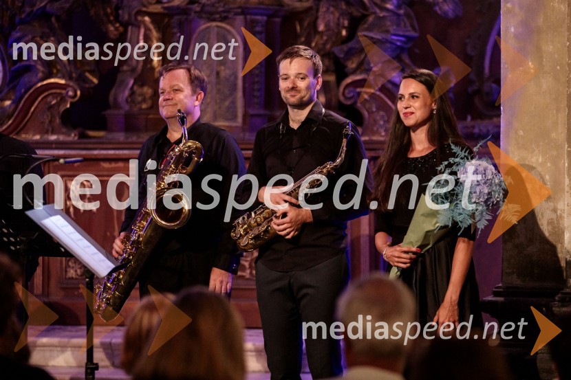  Dejan Prešiček, baritonski saksofon, 4 Saxess Ensemble;  Oskar Laznik, altovski saksofon, 4 Saxess Ensemble;  Mojca Bitenc, sopranKvartet saksofonov Ensemble 4Saxess na Ljubljana Festivalu