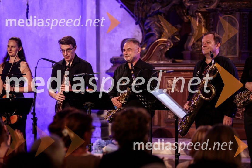  Petra Kovačič, violina;  Andrej Omejc, sopranski saksofon, 4 Saxess Ensemble; prof. Matjaž Drevenšek, saksofonist;  Dejan Prešiček, baritonski saksofon, 4 Saxess EnsembleKvartet saksofonov Ensemble 4Saxess na Ljubljana Festivalu