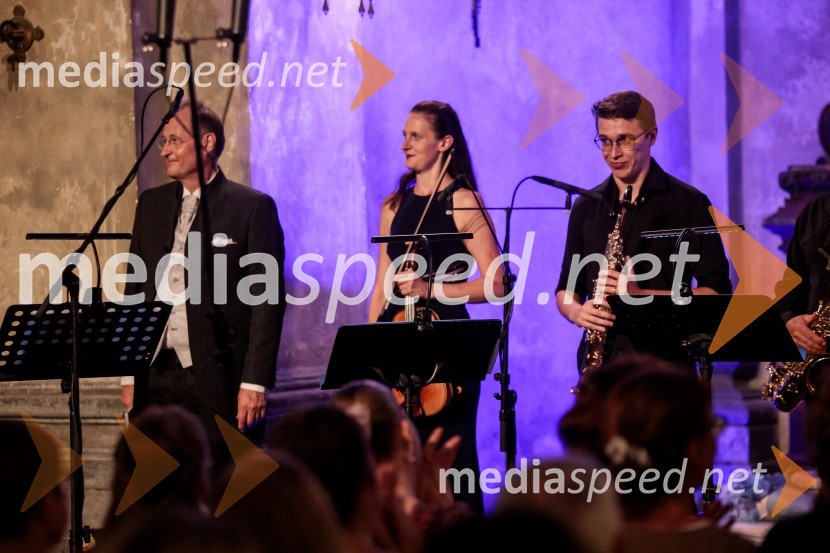  Gabriel Lipuš, bariton;  Petra Kovačič, violina;  Andrej Omejc, sopranski saksofon, 4 Saxess EnsembleKvartet saksofonov Ensemble 4Saxess na Ljubljana Festivalu