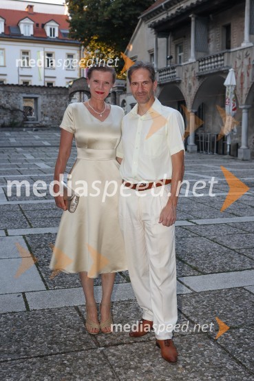  Nataša Kne;  Uroš Valant, višji projektni vodja, CREA pro d.o.o.Violinist Gary Levinson in prijatelji na 72. Ljubljana Festivalu