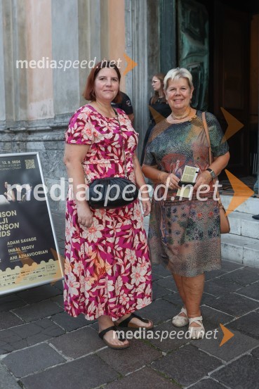  Teja Pelko, novinarka;  Irena  Butoln, germanistkaViolinist Gary Levinson in prijatelji na 72. Ljubljana Festivalu