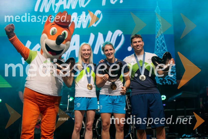  Janja Garnbret, športna plezalka;  Andreja Leški, judoistka;  Toni Vodišek, kajtarSprejem slovenskih olimpijcev na Kongresnem trgu