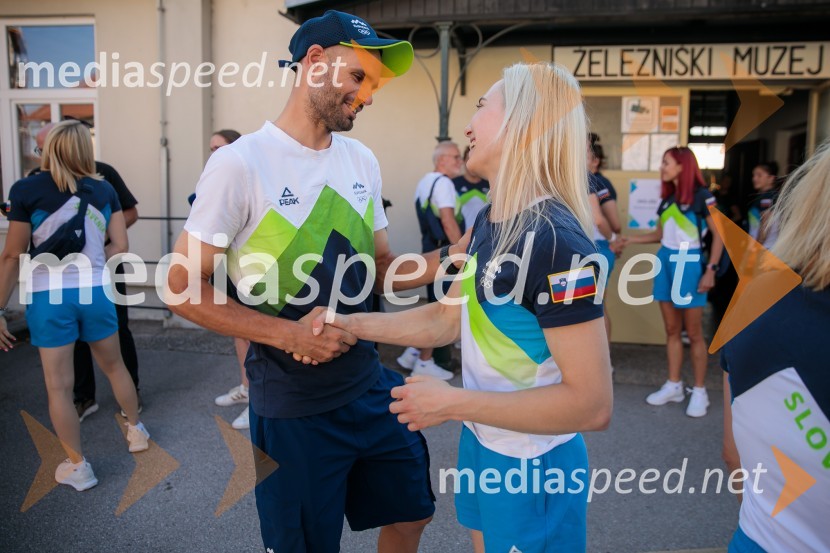  Luka Mezgec, kolesar;  Janja Garnbret, športna plezalkaSprejem slovenskih olimpijcev na Kongresnem trgu