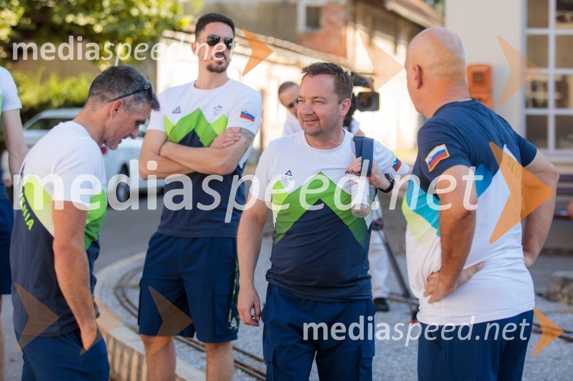  ... ;  ... ;  Roman Krajnik, trener Janje GarnbretSprejem slovenskih olimpijcev na Kongresnem trgu