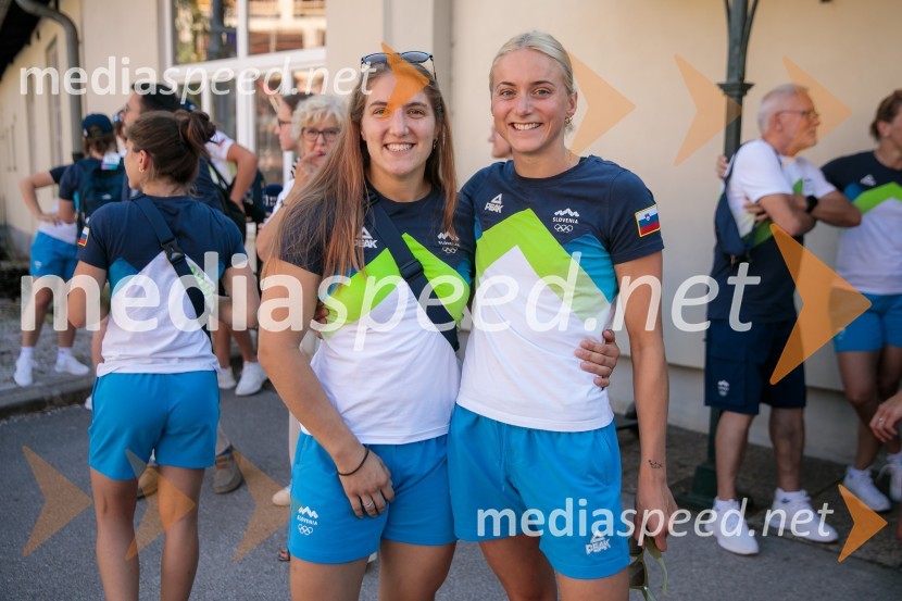  Andreja Leški, judoistka;  Neža Klančar, plavalkaSprejem slovenskih olimpijcev na Kongresnem trgu