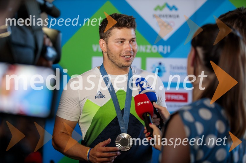  Toni Vodišek, kajtarSprejem slovenskih olimpijcev na Kongresnem trgu