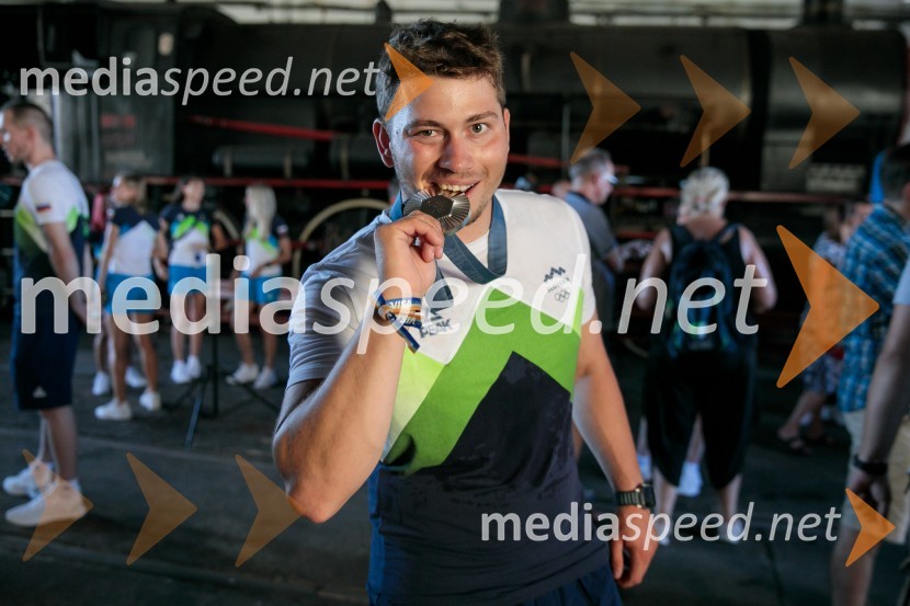  Toni Vodišek, kajtarSprejem slovenskih olimpijcev na Kongresnem trgu