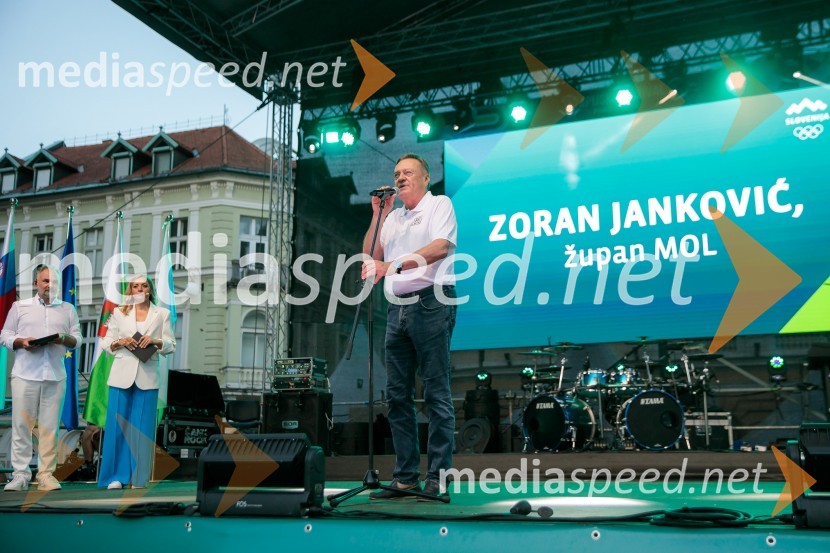  Zoran Janković, župan, Mestna občina LjubljanaSprejem slovenskih olimpijcev na Kongresnem trgu