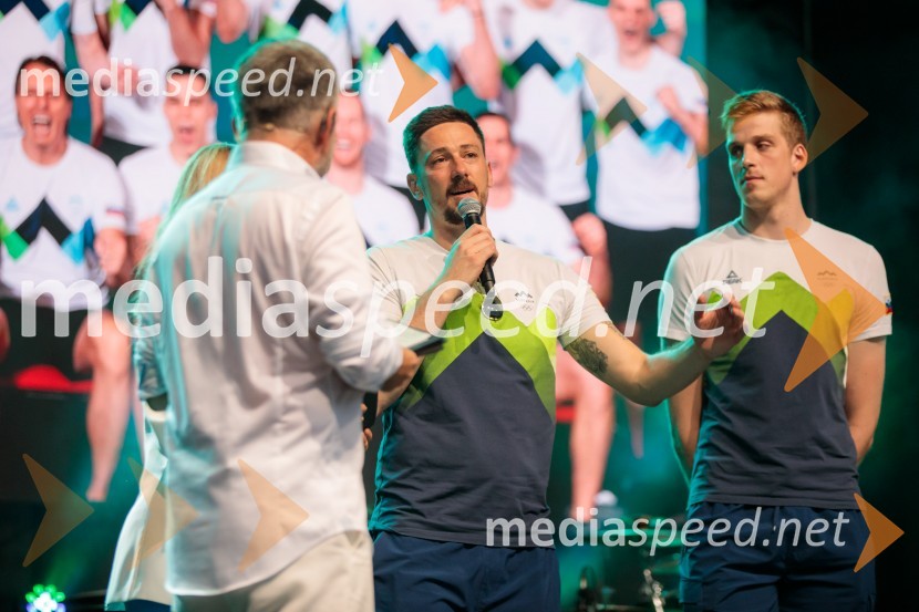  Dejan  Vinčić, odbojkar;  Sašo  Štalekar, odbojkarSprejem slovenskih olimpijcev na Kongresnem trgu