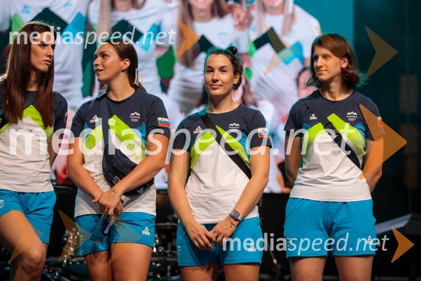  Tjaša Stanko, rokometašica;  Alja Varagić, rokometašica;  Dijana Đajić, rokometašica;  Maja Vojnovič, rokometašicaSprejem slovenskih olimpijcev na Kongresnem trgu