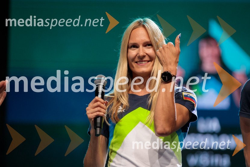  Neja Filipič, ateletinjaSprejem slovenskih olimpijcev na Kongresnem trgu