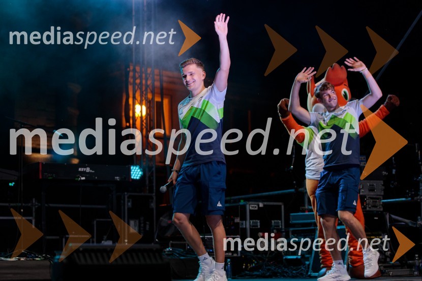  Peter Hribar;  Aljaž Godec, namizni tenisSprejem slovenskih olimpijcev na Kongresnem trgu