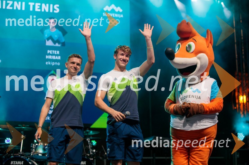  Peter Hribar;  Aljaž Godec, namizni tenisSprejem slovenskih olimpijcev na Kongresnem trgu