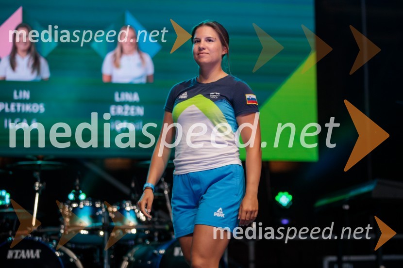  Lin Pletikos, jadralkaSprejem slovenskih olimpijcev na Kongresnem trgu