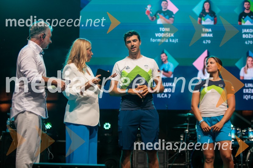 Aleš Smrekar, novinar in dnevni urednik Val202;  Anja Hlača Ferjančič, novinarka, RTV;  Žan  Luka Zelko, jadralec;  Lin Pletikos, jadralkaSprejem slovenskih olimpijcev na Kongresnem trgu
