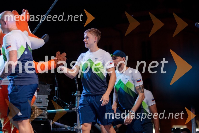  Staš Jovičić Slatinek, rokometašSprejem slovenskih olimpijcev na Kongresnem trgu