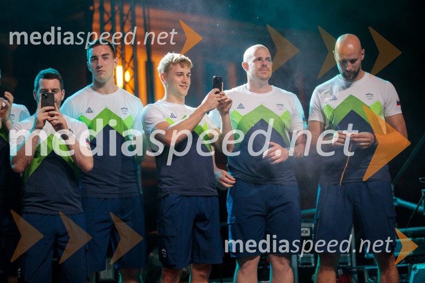  Miha Zarabec, rokometaš;  Nik Henigman, rokometaš;  Staš Jovičić Slatinek, rokometaš;  Matej Gaber, rokometaš;  ... Sprejem slovenskih olimpijcev na Kongresnem trgu