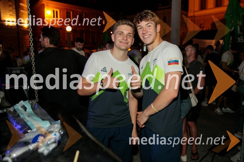  Peter Hribar;  Aljaž Godec, namizni tenisSprejem slovenskih olimpijcev na Kongresnem trgu