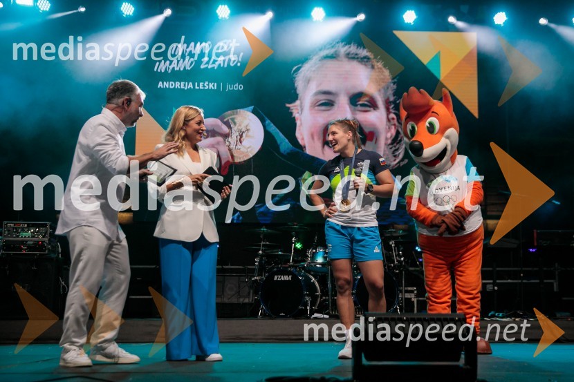  Aleš Smrekar, novinar in dnevni urednik Val202;  Anja Hlača Ferjančič, novinarka, RTV;  Andreja Leški, judoistkaSprejem slovenskih olimpijcev na Kongresnem trgu