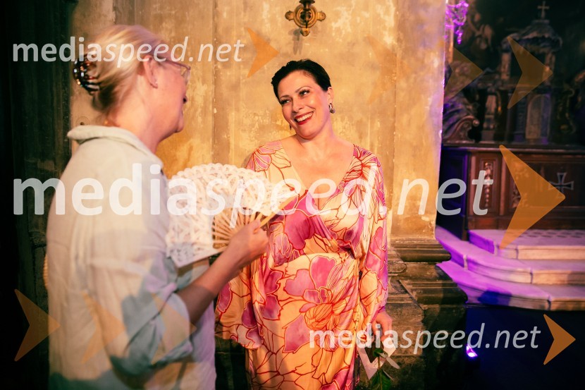  ... ;  Nuška Drašček, pevkaMarko Hatlak in Nuška Drašček na 72. Ljubljana Festivalu