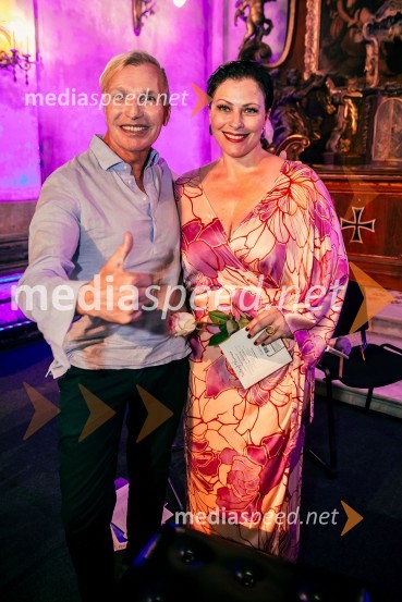   Igor  Jelen-Iggy, Hiša umetnosti IGEN Celje;  Nuška Drašček, pevkaMarko Hatlak in Nuška Drašček na 72. Ljubljana Festivalu