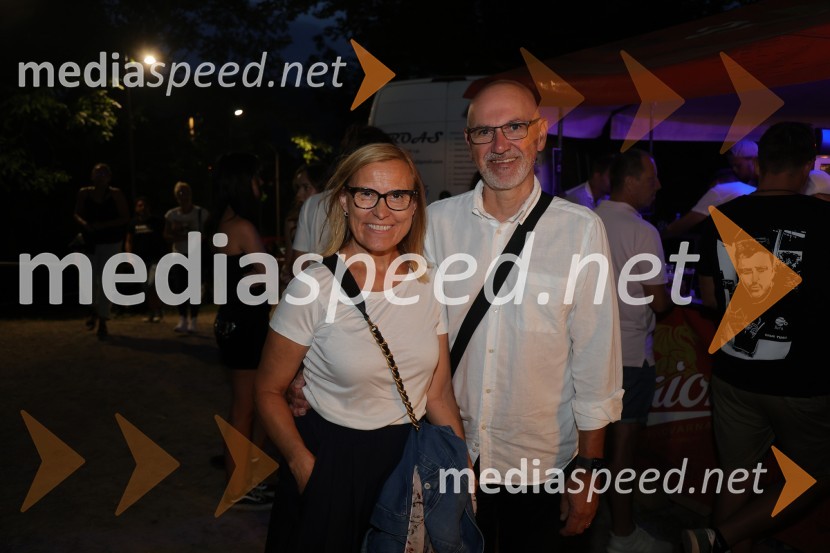  Cvetka Žirovnik;  Jani ŽirovnikSeverina navdušila na festivalu Letni oder Ruše