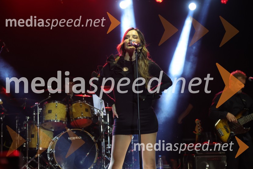  Severina Vučković, pevkaSeverina navdušila na festivalu Letni oder Ruše