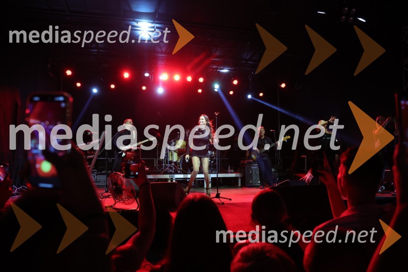  Severina Vučković, pevkaSeverina navdušila na festivalu Letni oder Ruše