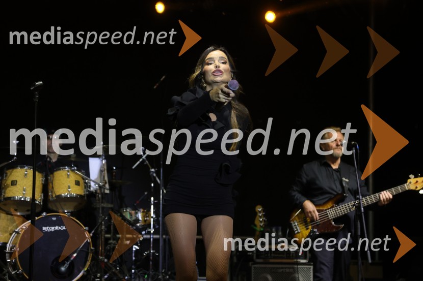  Severina Vučković, pevkaSeverina navdušila na festivalu Letni oder Ruše